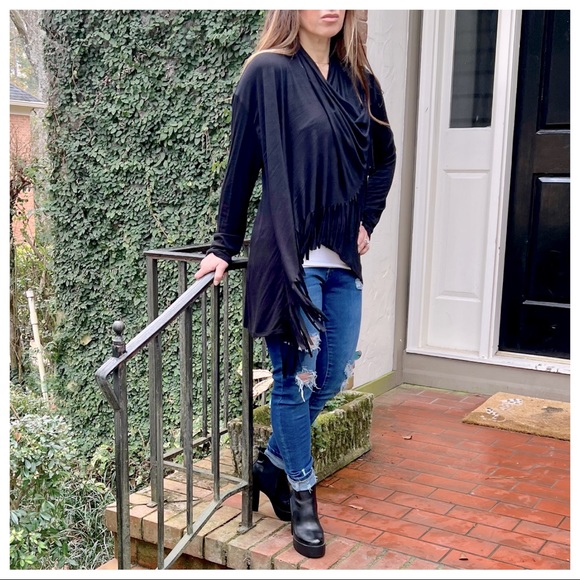 Fabulous Draped Fringe Cardigan with side Button - Picture 2 of 14